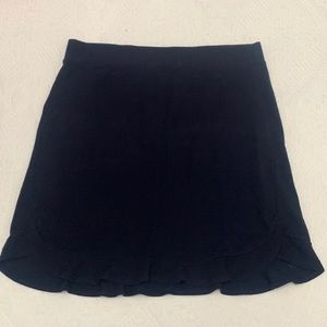 Brand new. Never worn. Size medium LOFT skirt